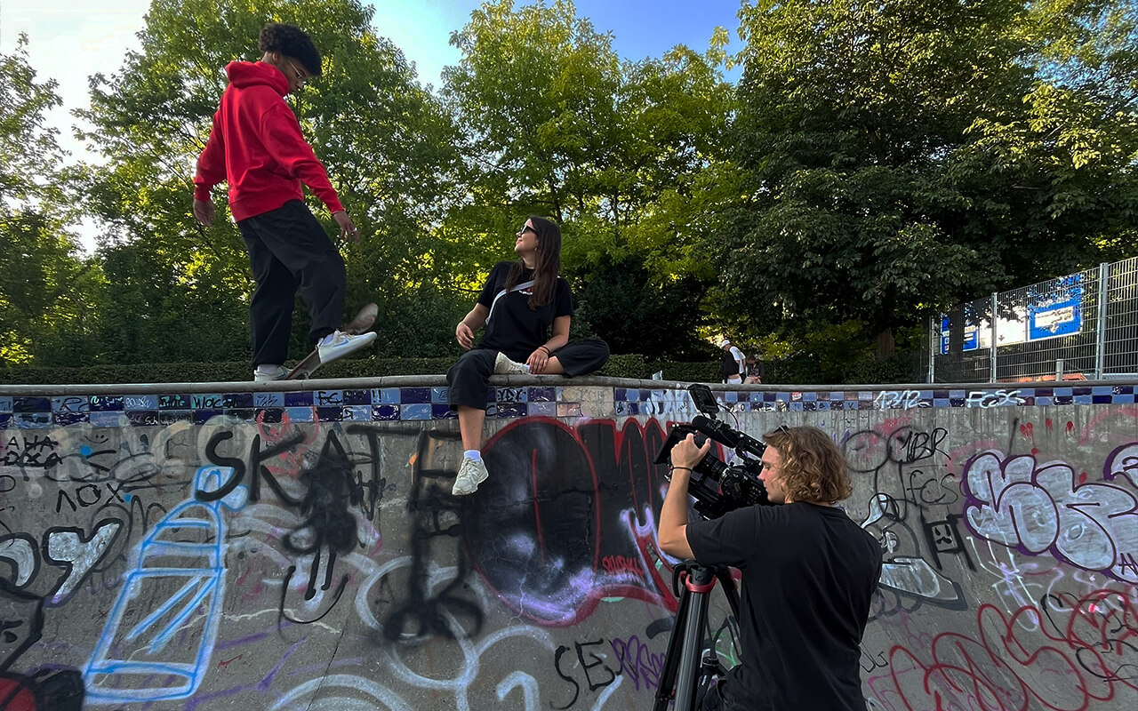 Sportstadt_BTS_1280x800_03-1